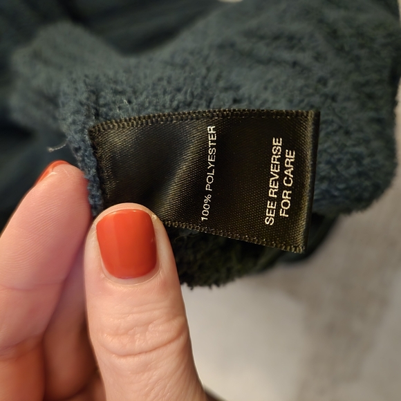 V-Neck Pullover Sweater - Picture 6 of 8